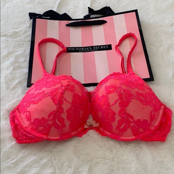 Victoria Secret  Bra 34C 🌸✨✨ - Picture 2 of 4